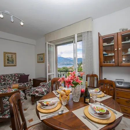 アパート Cerro Maggiore Sleeps 4 *