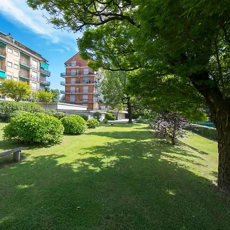 Cerro Maggiore Sleeps 4 *