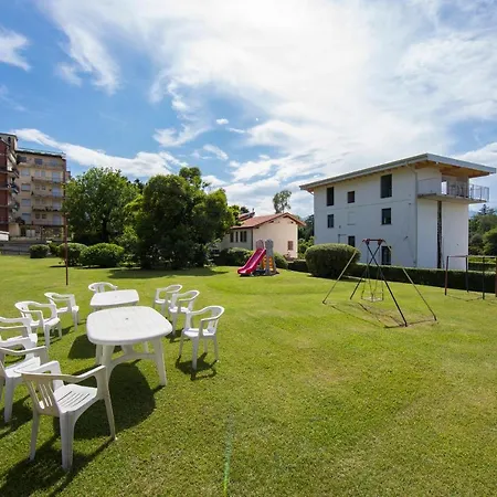 Cerro Maggiore Sleeps 4 *